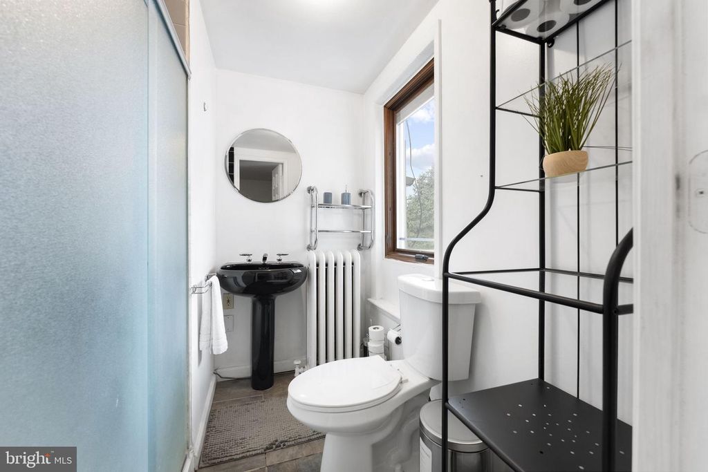 Image 18 of property listing at 1616 EASTERN AVE, Baltimore, MD 21231