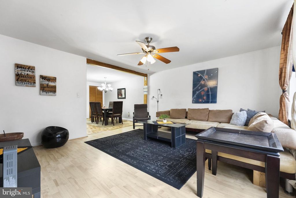 Image 9 of property listing at 1616 EASTERN AVE, Baltimore, MD 21231