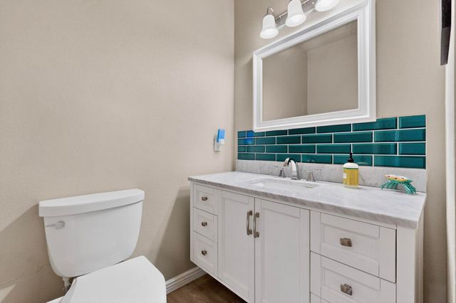 8333 COMANCHE Road NE 16-D, Albuquerque, NM 87110