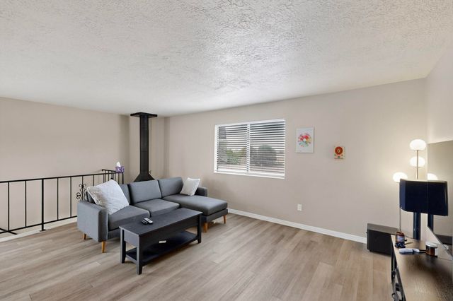 8333 COMANCHE Road NE 16-D, Albuquerque, NM 87110