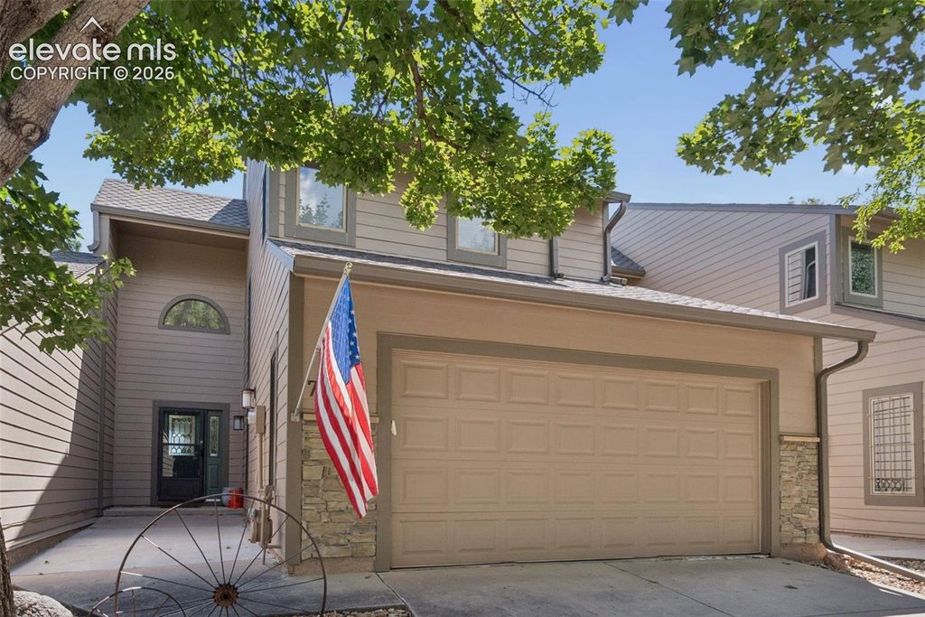 76 Woodbridge Drive, Colorado Springs, CO 80906 — exterior