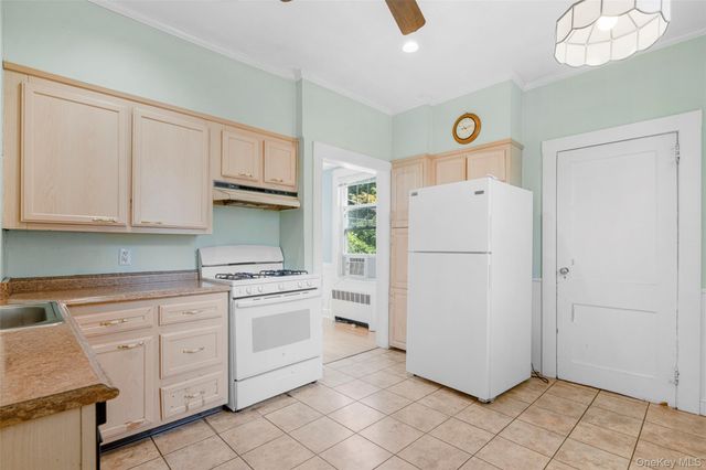 527 Jefferson Avenue, Mamaroneck, NY 10543