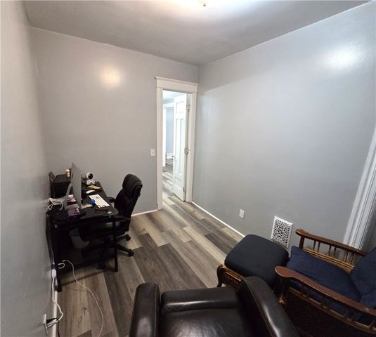 101 Hempel Street, Rochester, NY 14605