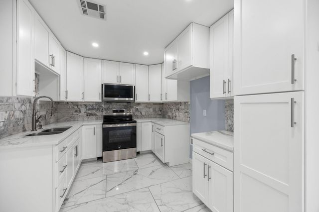 15303 Tonya Drive, Houston, TX 77060