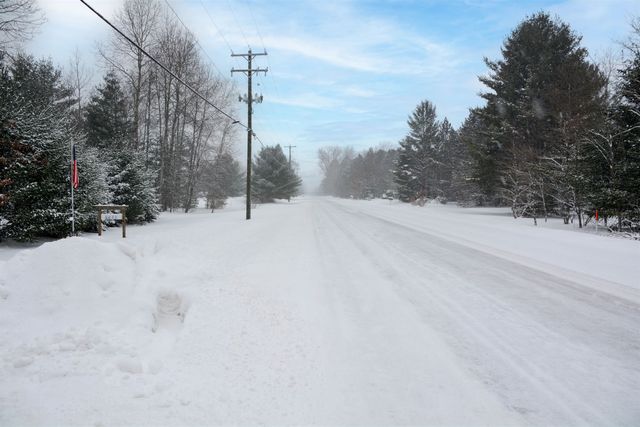 6622 Walton Road, Kingsley, MI 49649