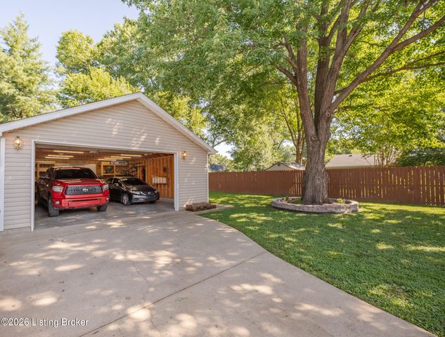3407 Grandview Ave, Louisville, KY 40207