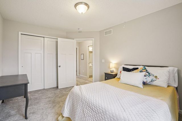 5125 95th Way N, Brooklyn Park, MN 55443