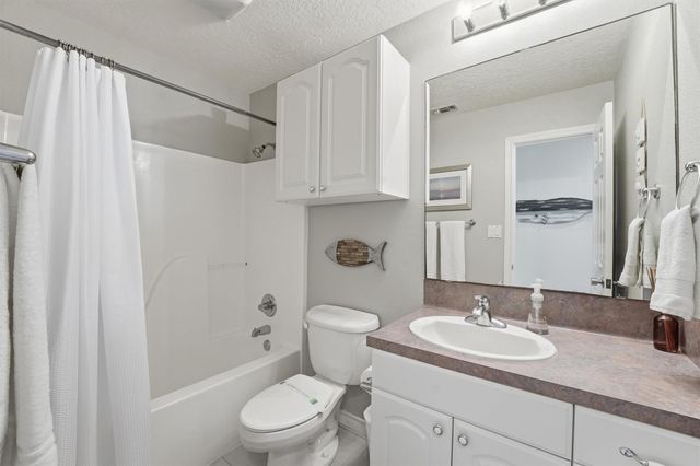 12902 John Reynolds Road, Galveston, TX 77554