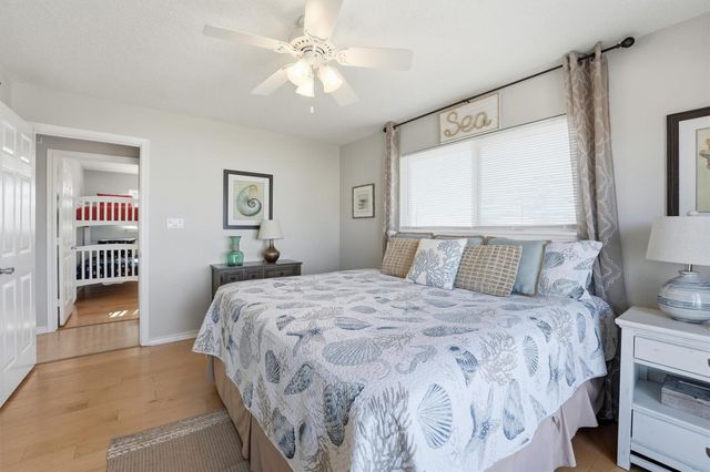 12902 John Reynolds Road, Galveston, TX 77554
