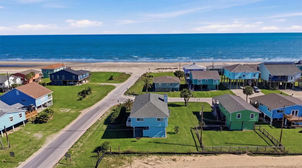 12902 John Reynolds Road, Galveston, TX 77554
