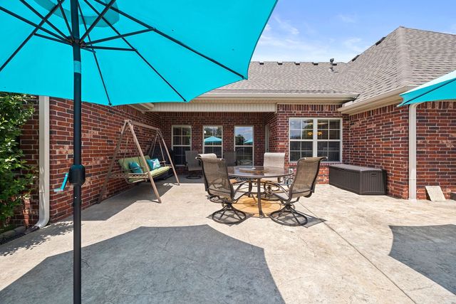 325 Whitcliff Drive, Cave Springs, AR 72718