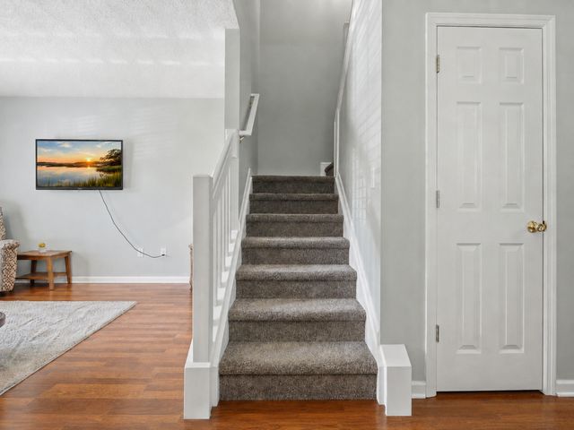 7961 Shadow Oak Drive, North Charleston, SC 29406