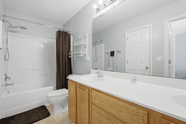 7961 Shadow Oak Drive, North Charleston, SC 29406