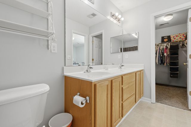 7961 Shadow Oak Drive, North Charleston, SC 29406