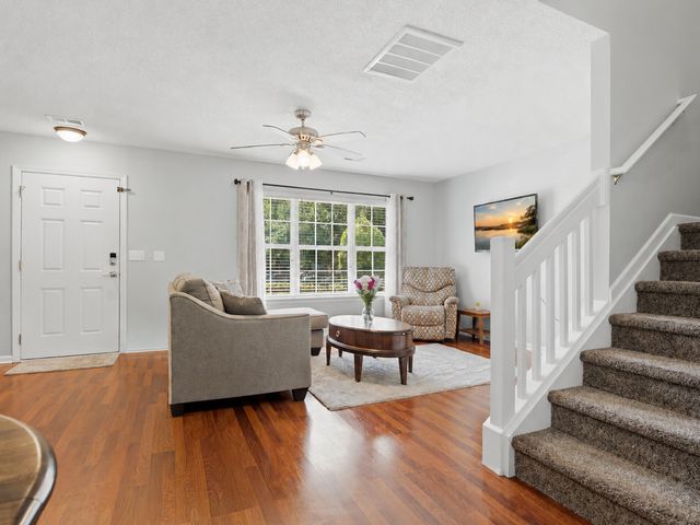 7961 Shadow Oak Drive, North Charleston, SC 29406