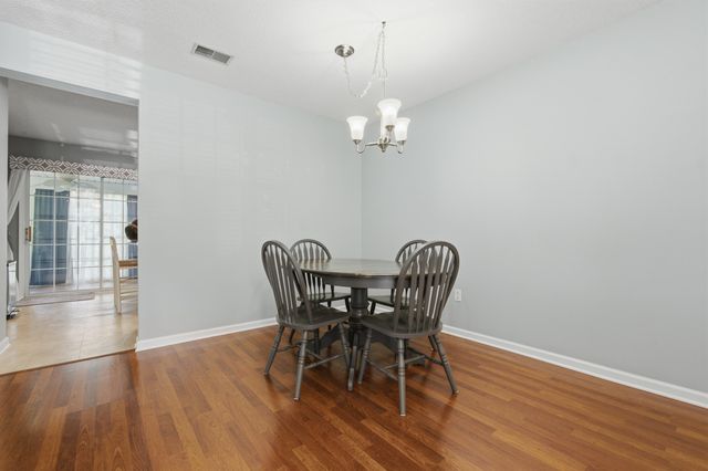 7961 Shadow Oak Drive, North Charleston, SC 29406