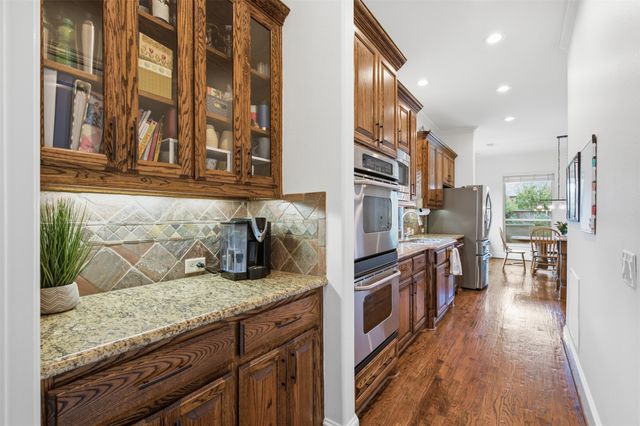 9155 Parson Drive, Lantana, TX 76226