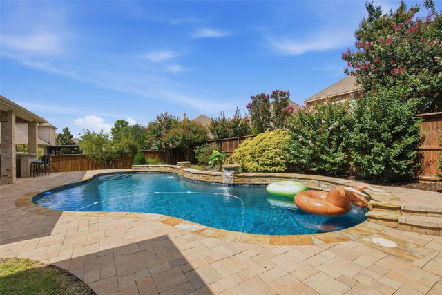 9155 Parson Drive, Lantana, TX 76226