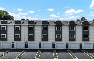 33 Main Street 15, Meriden, CT 06451