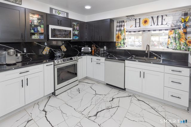 36 Music Vale Road, Salem, CT 06420