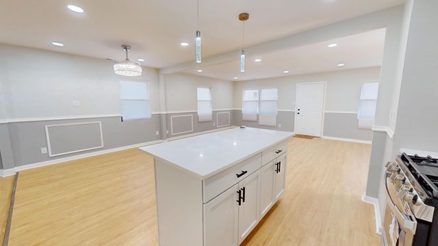 4252 W 21st Avenue, Gary, IN 46404