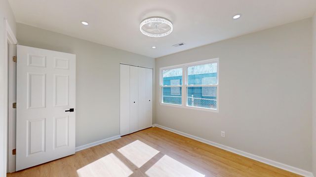 4252 W 21st Avenue, Gary, IN 46404