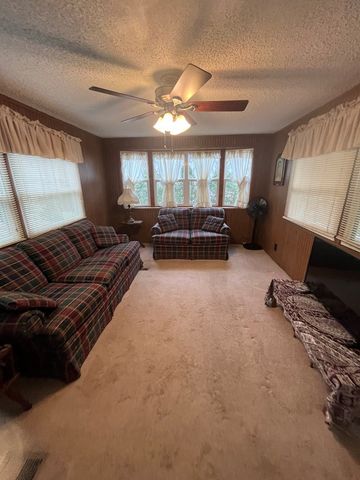 22 Leisure Woods Circle, Hiawassee, GA 30546