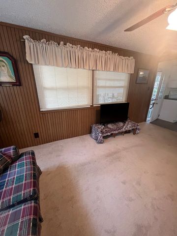 22 Leisure Woods Circle, Hiawassee, GA 30546