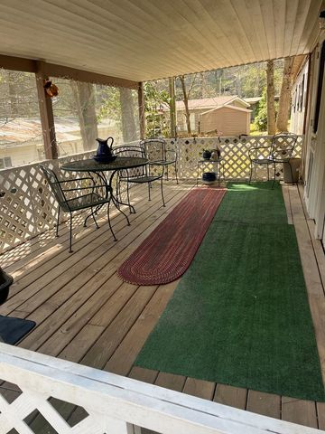 22 Leisure Woods Circle, Hiawassee, GA 30546