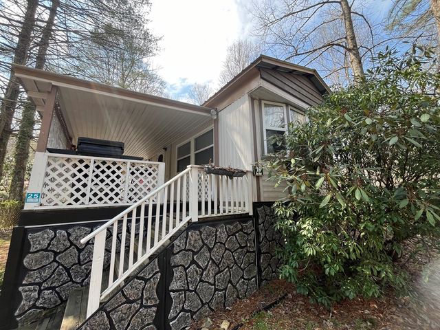22 Leisure Woods Circle, Hiawassee, GA 30546