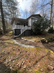 22 Leisure Woods Circle, Hiawassee, GA 30546