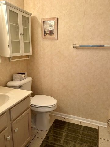1807 Magnolia Court 1807, Mchenry, IL 60051