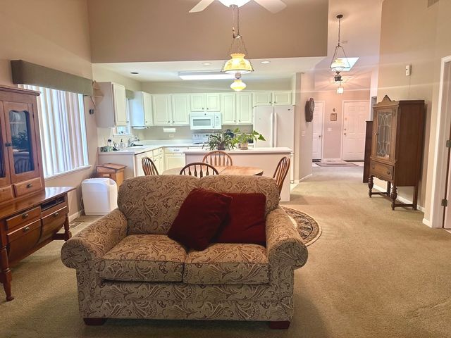 1807 Magnolia Court 1807, Mchenry, IL 60051