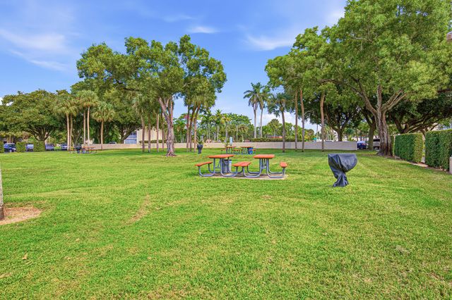 3121 NW 47TH Avenue 109, Lauderdale Lakes, FL 33319