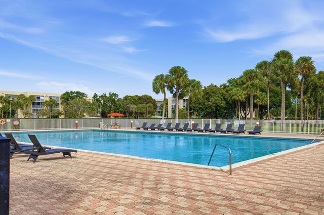 3121 NW 47TH Avenue 109, Lauderdale Lakes, FL 33319