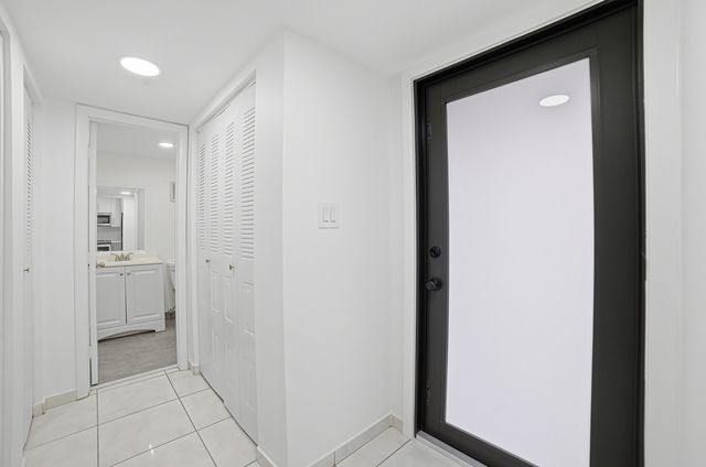 3121 NW 47TH Avenue 109, Lauderdale Lakes, FL 33319