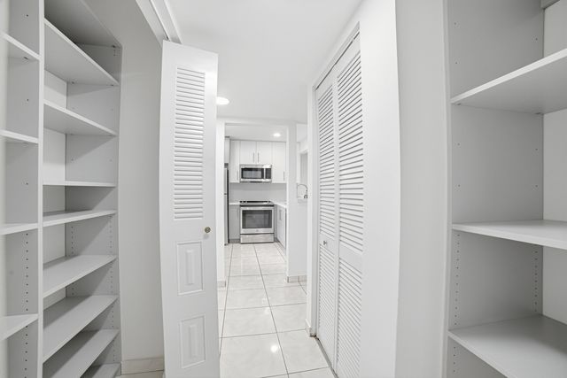3121 NW 47TH Avenue 109, Lauderdale Lakes, FL 33319