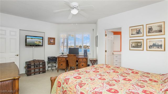 2711 Citrus Lake DR F202, Naples, FL 34109