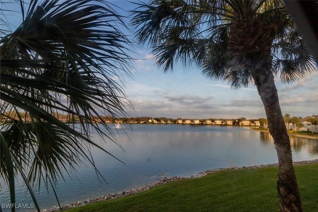 2711 Citrus Lake DR F202, Naples, FL 34109