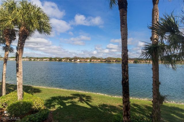 2711 Citrus Lake DR F202, Naples, FL 34109