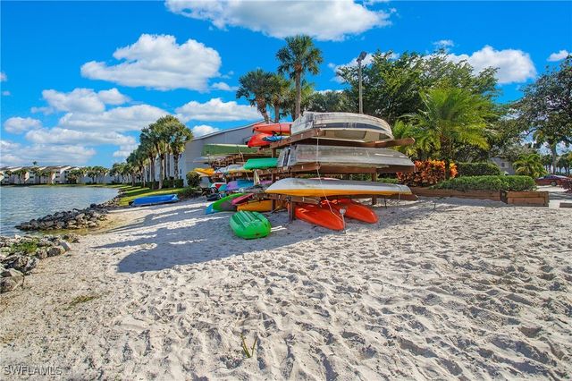 2711 Citrus Lake DR F202, Naples, FL 34109