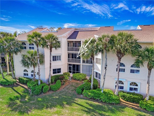 2711 Citrus Lake DR F202, Naples, FL 34109