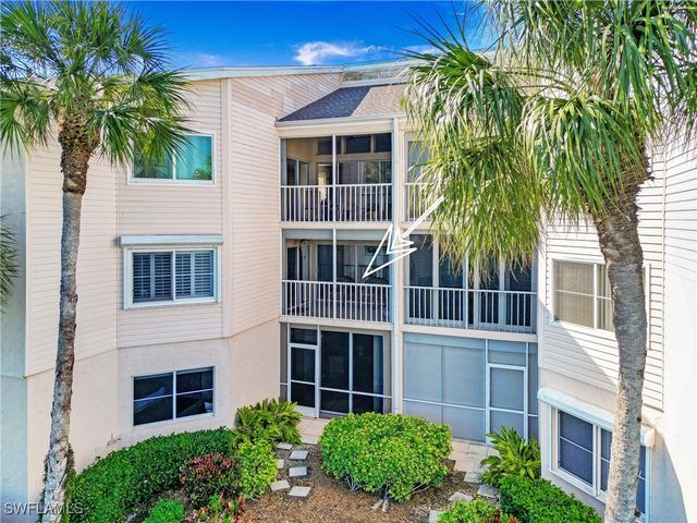 2711 Citrus Lake DR F202, Naples, FL 34109