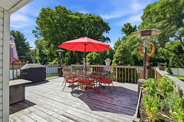 5 Pine Hill Lane, Dix Hills, NY 11746