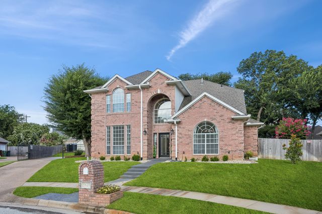 5620 S Archbridge Court, Arlington, TX 76017