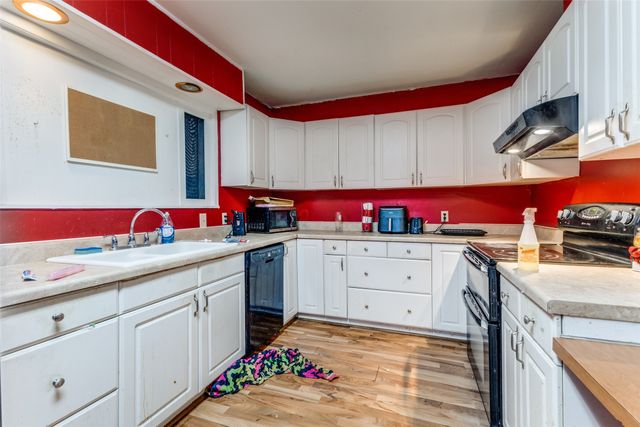 425 Lybrand Street, Wills Point, TX 75169