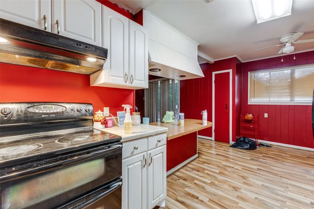 425 Lybrand Street, Wills Point, TX 75169