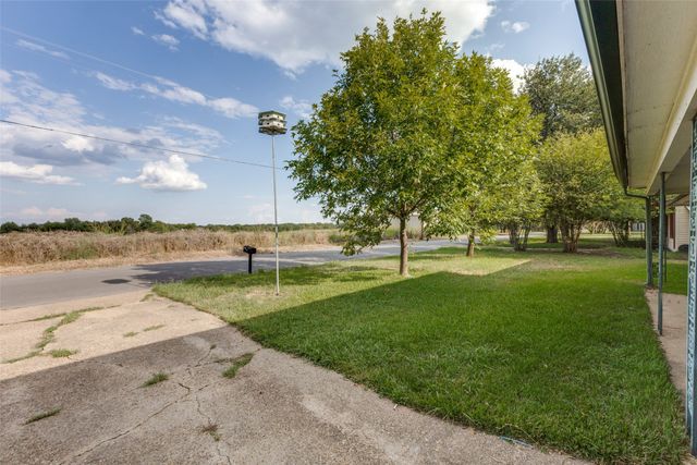425 Lybrand Street, Wills Point, TX 75169