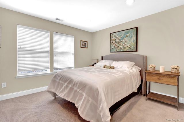 5 Frost Valley Road, Mount Sinai, NY 11766