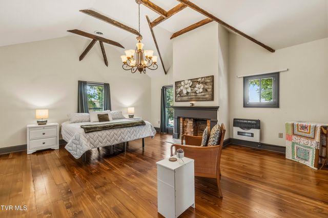 217 South Irish Street, Greeneville, TN 37743